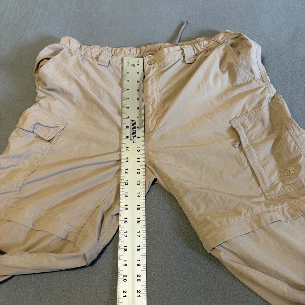 The North Face Convertible Cargo Pants Mens XL 38x34 Khaki Hiking Zip Off Nylon
